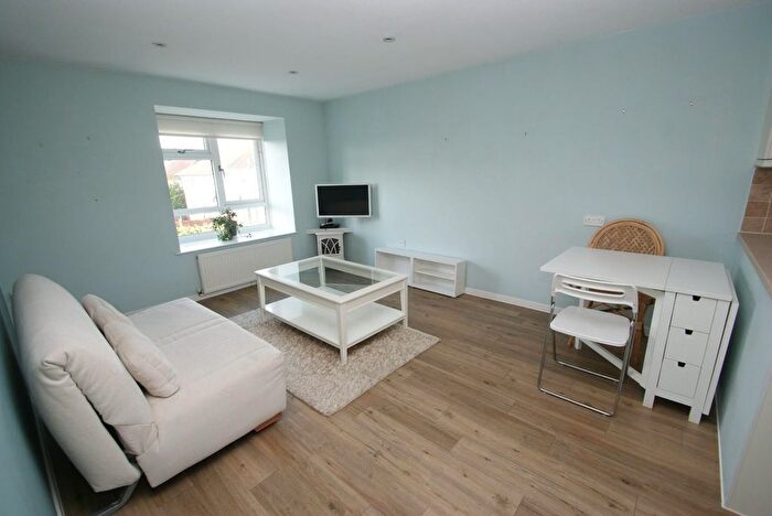 1 Bedroom Maisonette To Rent In Dimsdale Crescent, Bishop's Stortford, CM23