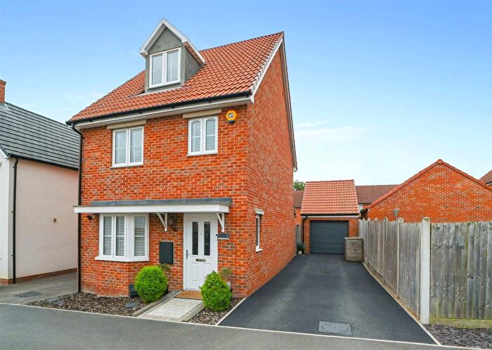 4 Bedroom Detached House For Sale In Ainsworth Drive, Felsted, Nr Great Dunmow, Essex, CM6