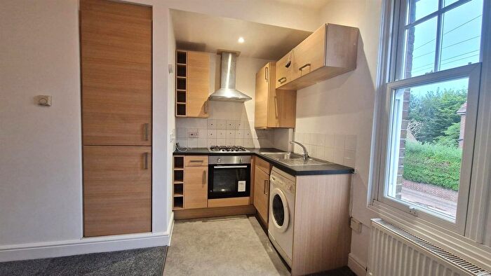 1 Bedroom Flat To Rent In South Farm Road, Broadwater, Worthing, BN14