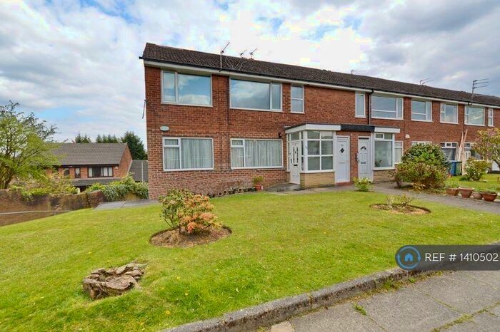 2 Bedroom Maisonette To Rent In Hawkstone Avenue, Whitefield, Manchester, M45