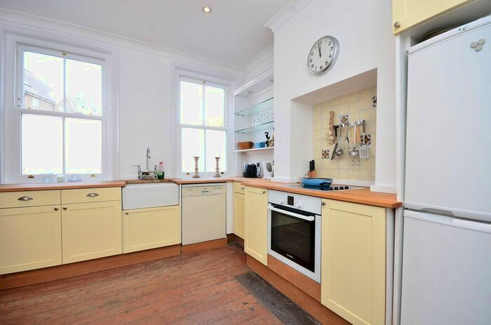2 Bedroom Property To Rent In Rigault Road, Fulham, London, SW6