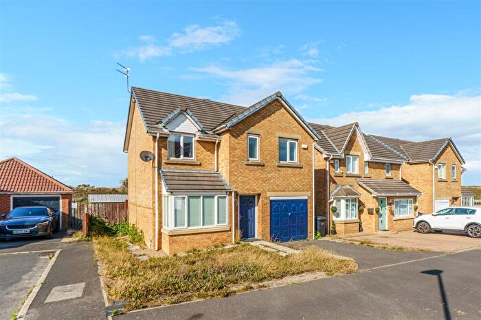 4 Bedroom Garage / Parking For Sale In Woodhorn Farm, Newbiggin-By-The-Sea, NE64