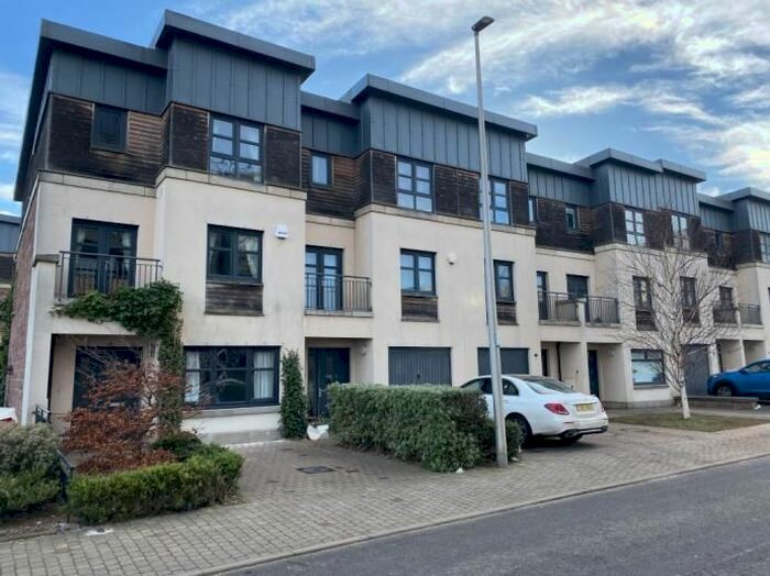 5 Bedroom End Of Terrace House To Rent In Kingsburgh Crescent, Edinburgh, EH5