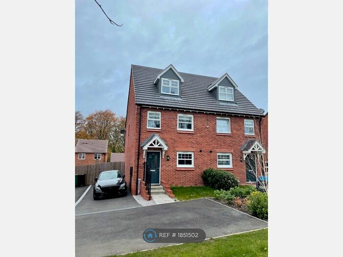 3 Bedroom Semi-Detached House To Rent In Clarendon Road, Manchester, SK14