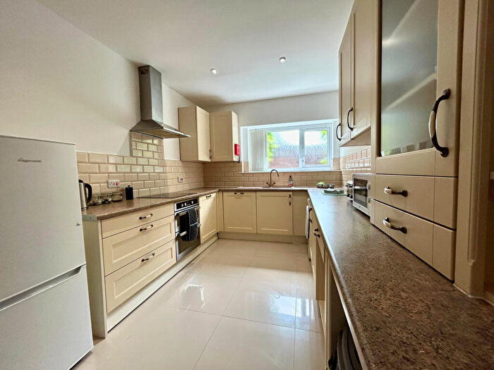 1 Bedroom Apartment To Rent In Back West Crescent, Lytham St. Annes, Lancashire, FY8