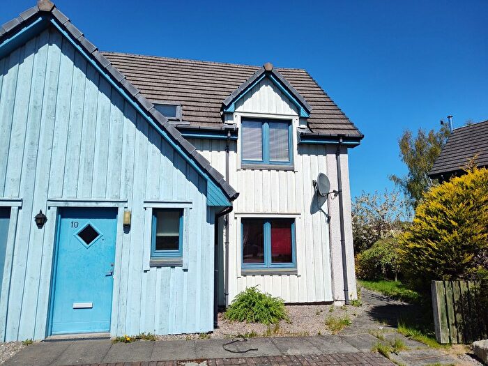 2 Bedroom Semi Detached House For Sale In Broomhill Court, Aviemore, PH22