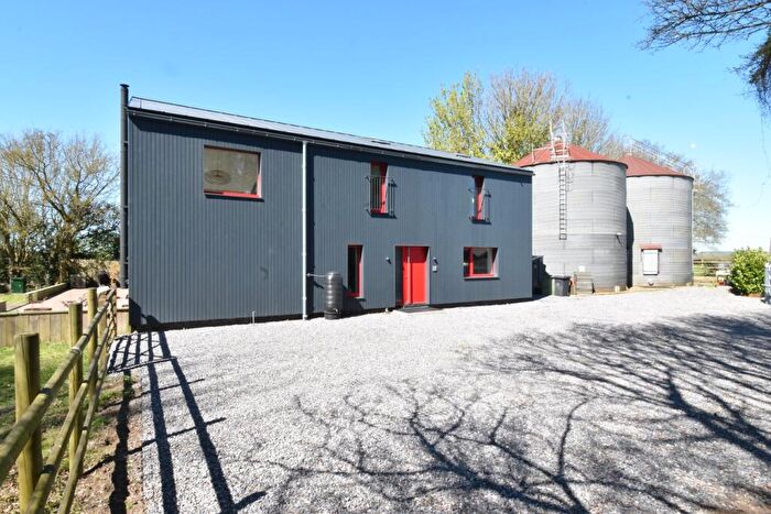 4 Bedroom Barn Conversion For Sale In Popes Hall Farm, Sandway, Maidstone, ME17