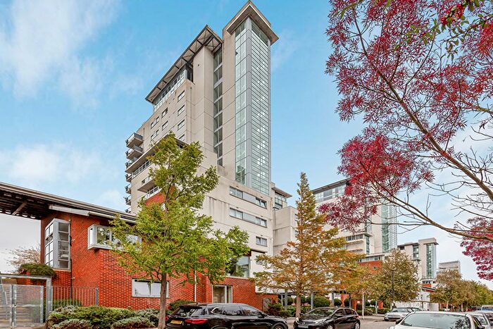 2 Bedroom Flat To Rent In Erebus Drive, Thamesmead, London, SE28