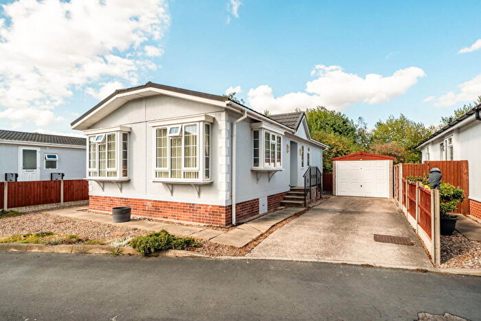 2 Bedroom Park Home For Sale In Mill House Park, Woodside, Worksop, Nottinghamshire, S80