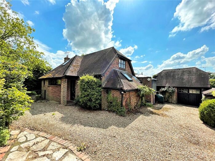 3 Bedroom Detached House For Sale In High St, Woodgreen, Fordingbridge, Hampshire, SP6