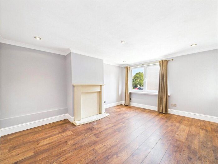 2 Bedroom Apartment For Sale In Muirhouse Place East, Edinburgh, Midlothian, EH4