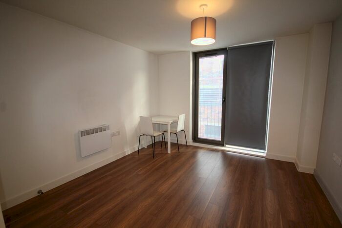 1 Bedroom Flat To Rent In Wolstenholme Square, Liverpool, L1