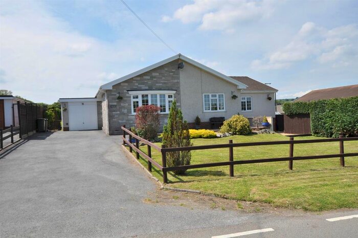 4 Bedroom Detached Bungalow For Sale In Llanpumsaint, Carmarthen, SA33