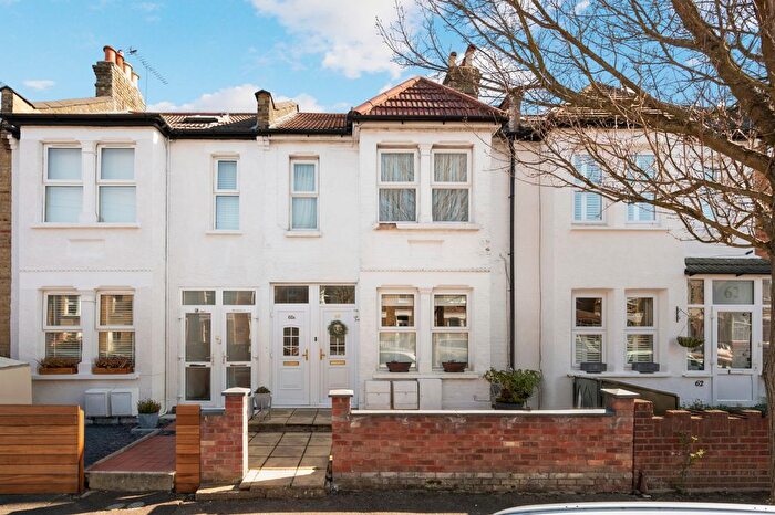 1 Bedroom Maisonette For Sale In Dupont Road, Raynes Park, SW20