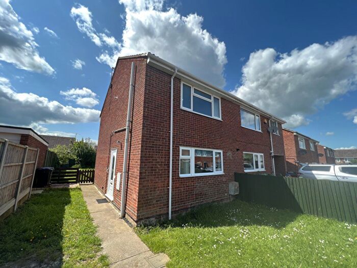3 Bedroom Semi-Detached House To Rent In Airedale Road, Stamford, PE9