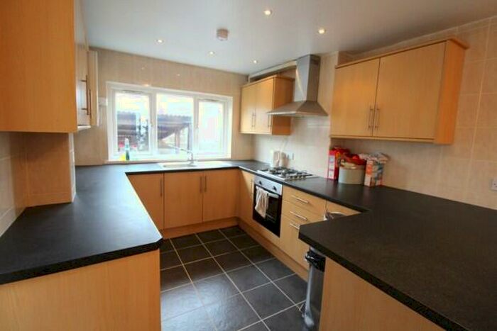 5 Bedroom Terraced House To Rent In Tewkesbury Street Cardiff, CF24