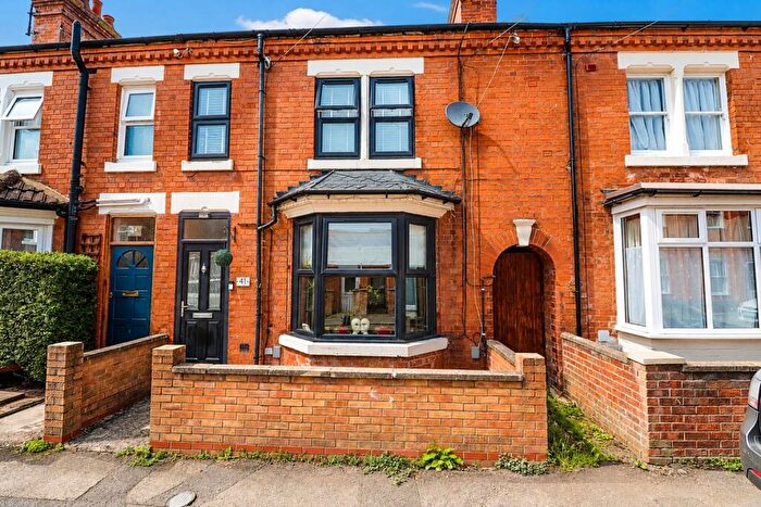 4 Bedroom Terraced House For Sale In Harborough Road, Rushden, NN10