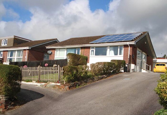 2 Bedroom Bungalow For Sale In Pensilva, Liskeard, PL14