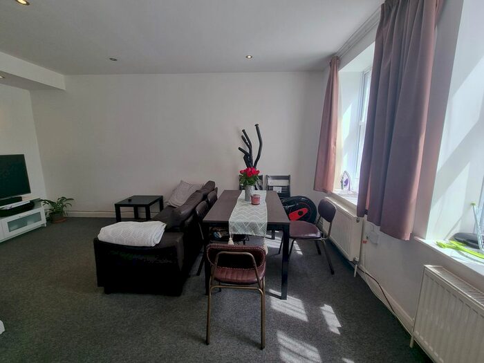 1 Bedroom Flat To Rent In Aylmer Road, London, N2