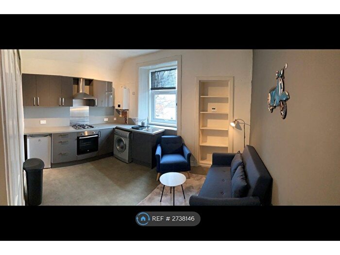 2 Bedroom Flat To Rent In Riverside, Stirling, FK8