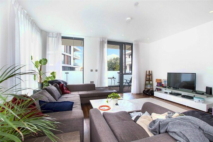 4 Bedroom Flat To Rent In Sitka House, Quebec Way, Canada Water, London, SE16