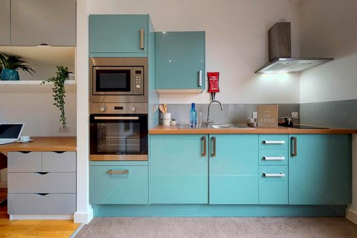 Studio To Rent In Wade Lane, Leeds, LS2