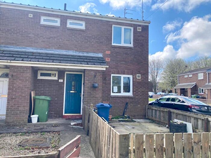 1 Bedroom End Of Terrace House For Sale In Willows Close, Washington, Tyne And Wear, NE38