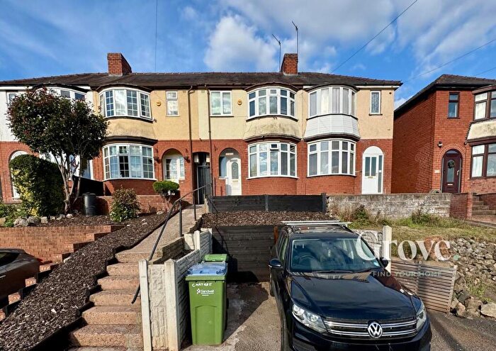 3 Bedroom Semi-Detached House To Rent In Corngreaves Road, Cradley Heath, B64