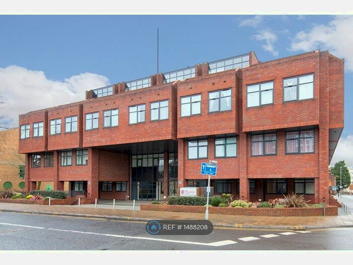 1 Bedroom Flat To Rent In The Landmark, Luton, LU1