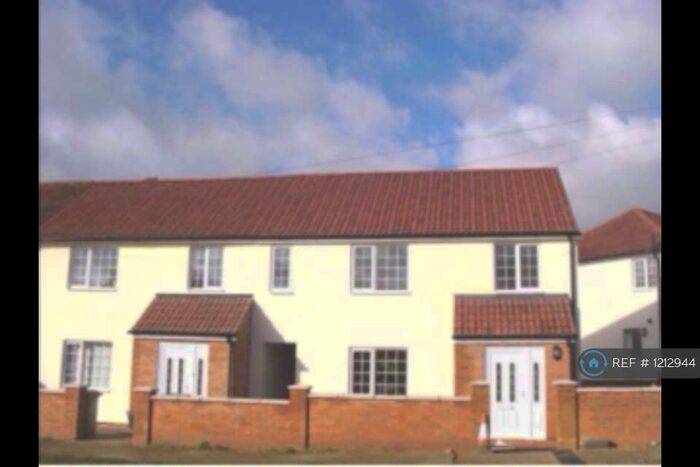 3 Bedroom End Of Terrace House To Rent In Kingsthorpe Avenue, Corby, NN17