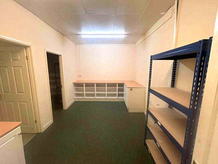 Property To Rent In Springbank House, NG17