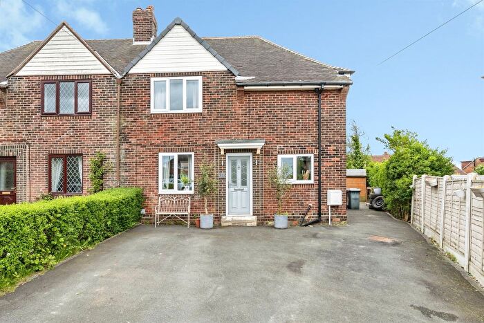 3 Bedroom Semi-Detached House For Sale In Woollin Avenue, Tingley, Wakefield, WF3