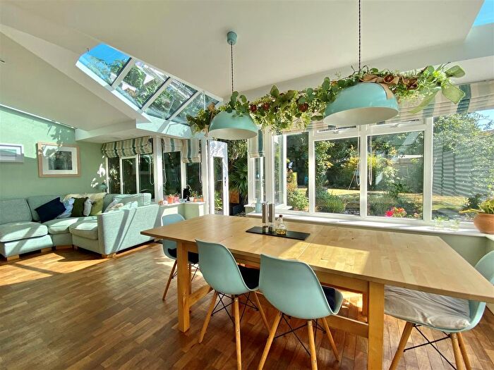 3 Bedroom Detached House For Sale In Oxstalls Lane, Longlevens, GL2