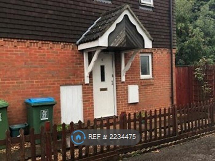 1 Bedroom Flat To Rent In Oldhams Meadow, Aylesbury, HP20