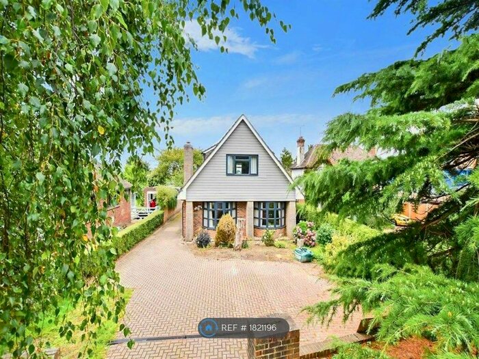 4 Bedroom Detached House To Rent In Heath Road, Boughton Monchelsea, Maidstone, ME17