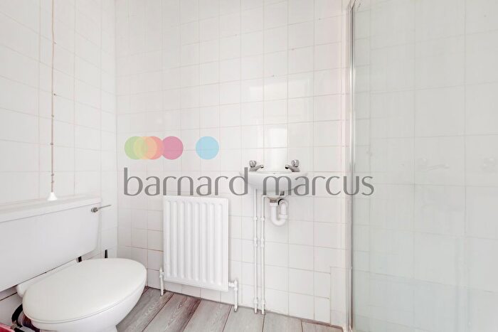 1 Bedroom Flat To Rent In Whitehorse Road, Croydon, CR0