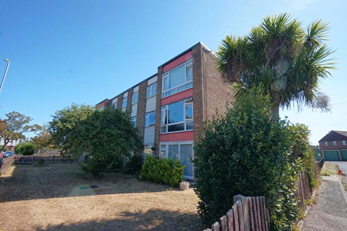 2 Bedroom Flat For Sale In Richard Court, Lower Northdown Avenue, Margate, Kent, CT9