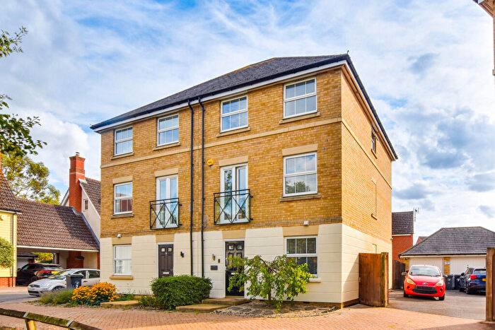 4 Bedroom Semi-Detached House For Sale In Chapel Fields, Takeley, CM22