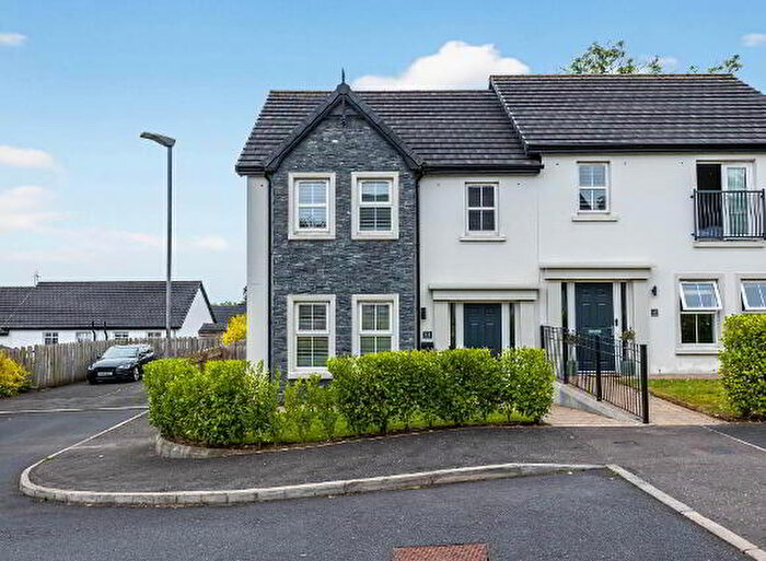 3 Bedroom Semi-detached Villas For Sale In Huntingdon Hill, Lisburn, BT28
