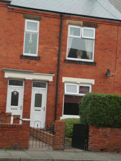 2 Bedroom Flat To Rent In Glebe Terrace, Dunston, Gateshead, NE11