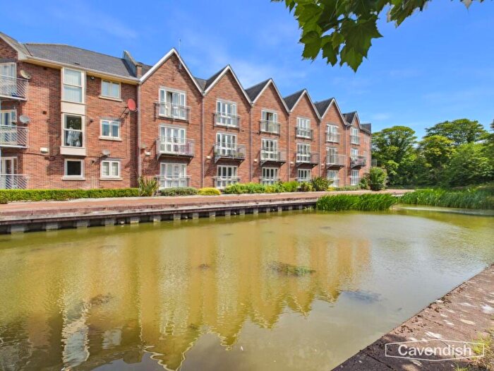 3 Bedroom Town House For Sale In Waters Edge, Chester, CH1