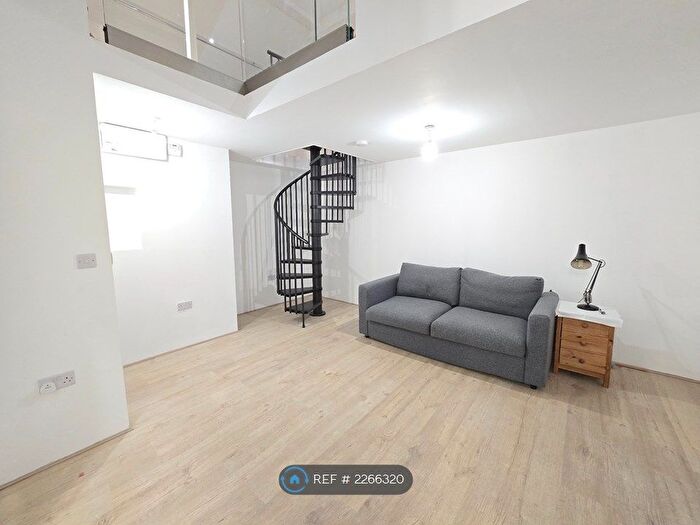 1 Bedroom Flat To Rent In Burghley Road, London, NW5