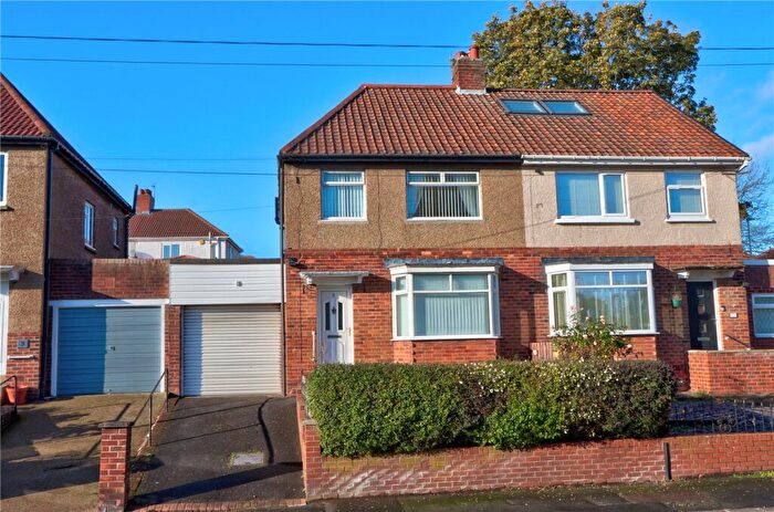 3 Bedroom Semi Detached House For Sale In The Burnside, Newcastle Upon Tyne, Tyne And Wear, NE5