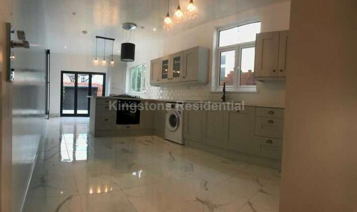 4 Bedroom Terraced House To Rent In Ladysmith Road, Penylan, Cardiff, CF23