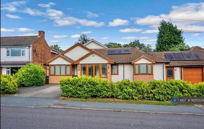 5 Bedroom Bungalow To Rent In Blackwell Road, Sutton Coldfield, B72