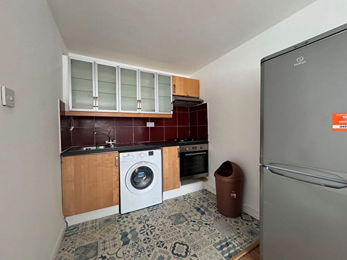 1 Bedroom Flat To Rent In Junction Road, Tufnell Park, N19