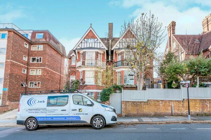 1 Bedroom Flat To Rent In Highcroft Villas, Brighton, BN1