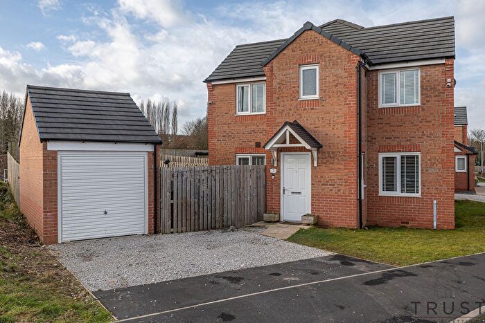 3 Bedroom Semi-Detached House For Sale In Calder Close, Lower Hopton, Mirfield, WF14