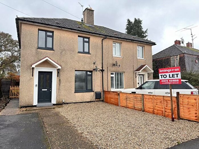 2 Bedroom Semi-Detached House To Rent In St Johns Road, Frome, BA11