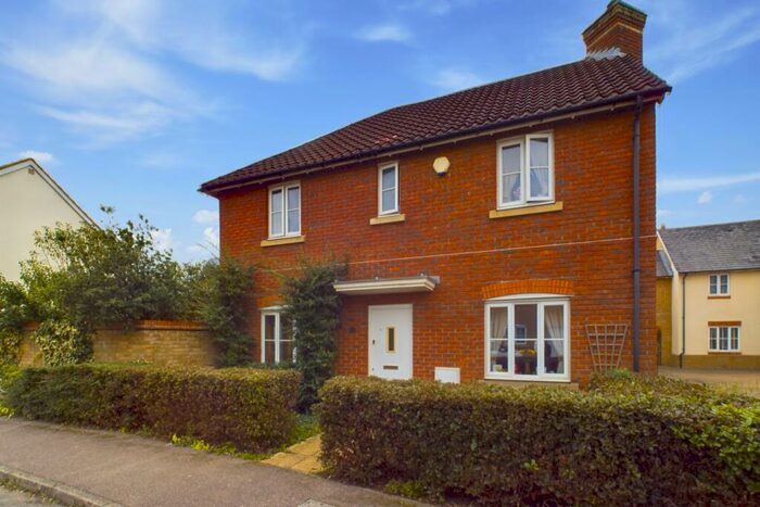 4 Bedroom Link Detached House To Rent In Stocker Way, Eynesbury, St Neots, Cambs, PE19
